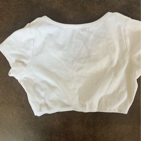 Adika crop top size large - Picture 3 of 3